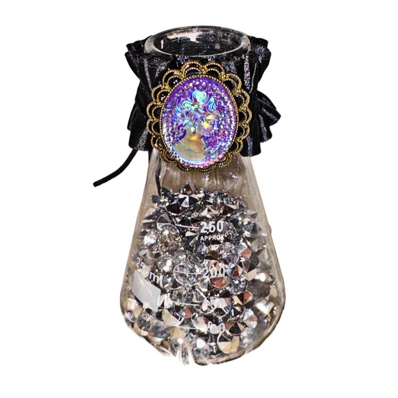 Iridescent Cameo Adorned Science Beaker Dark Ruffles Vase w/ Filler - Picture 10 of 13